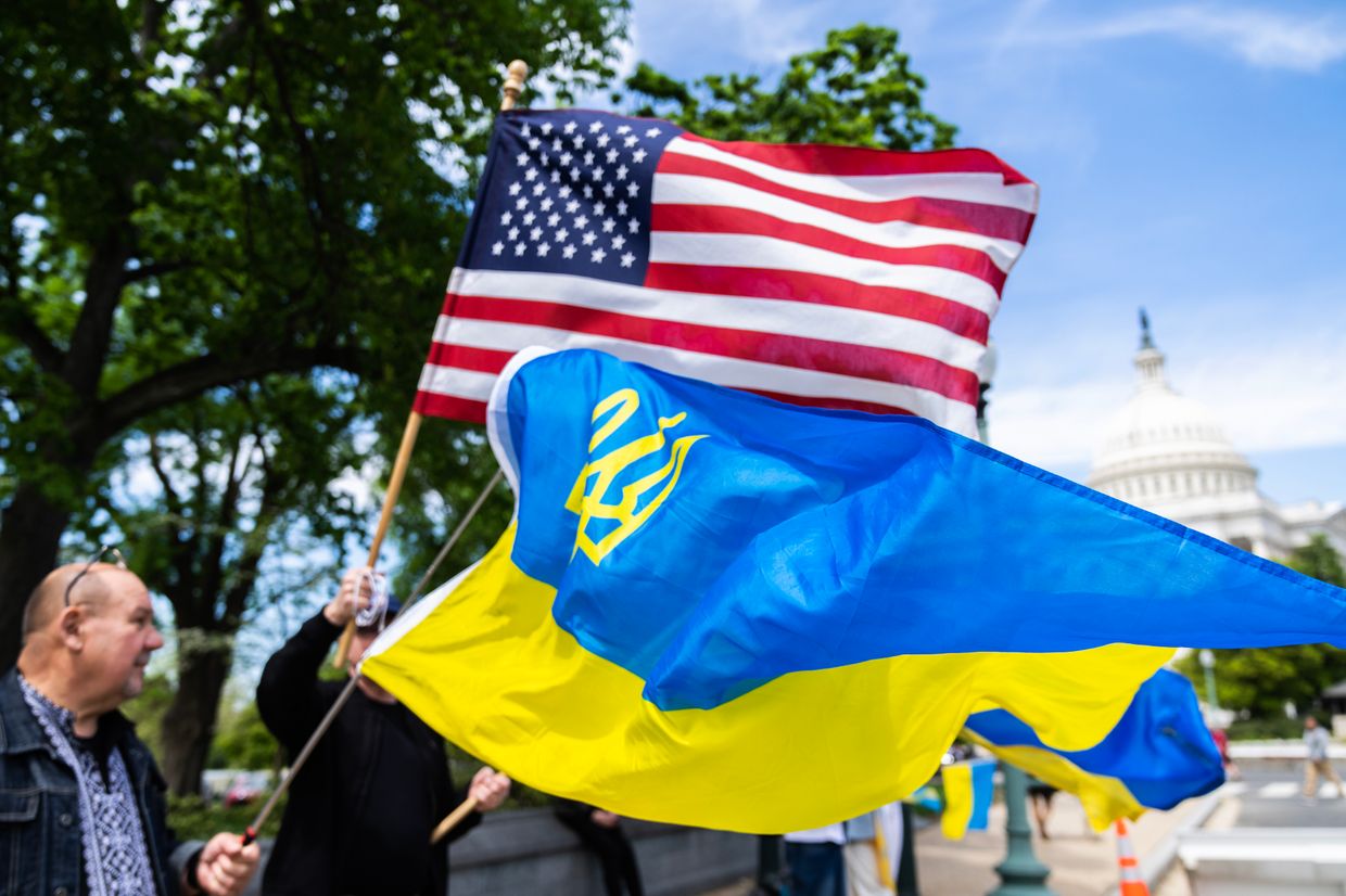 Trump administration considers deporting nearly 200,000 Ukrainians using foreign aid funds, WP reports
